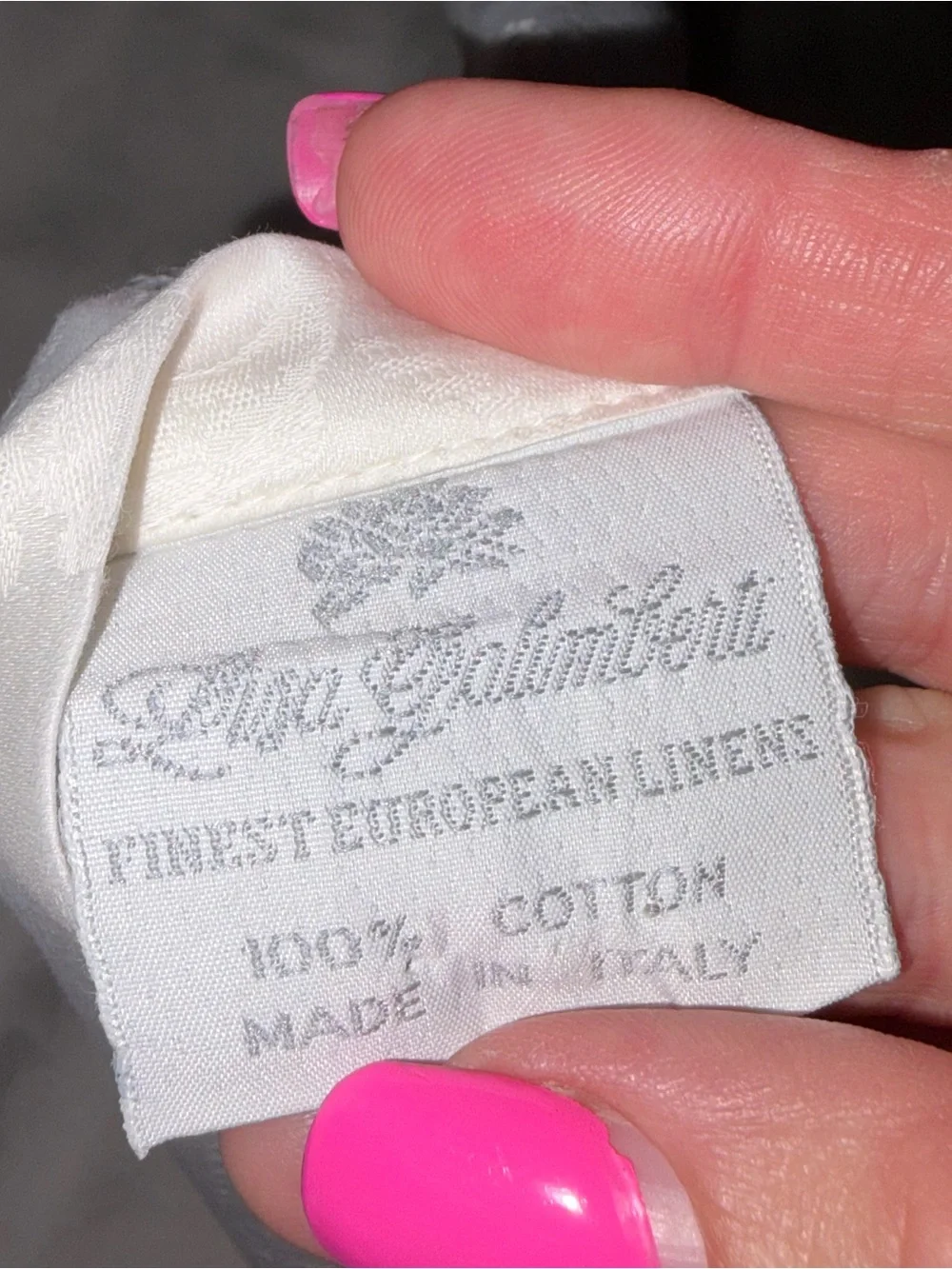 Lisa Galimberti Finest European Linens 2 paisley Queen Linen Shams
